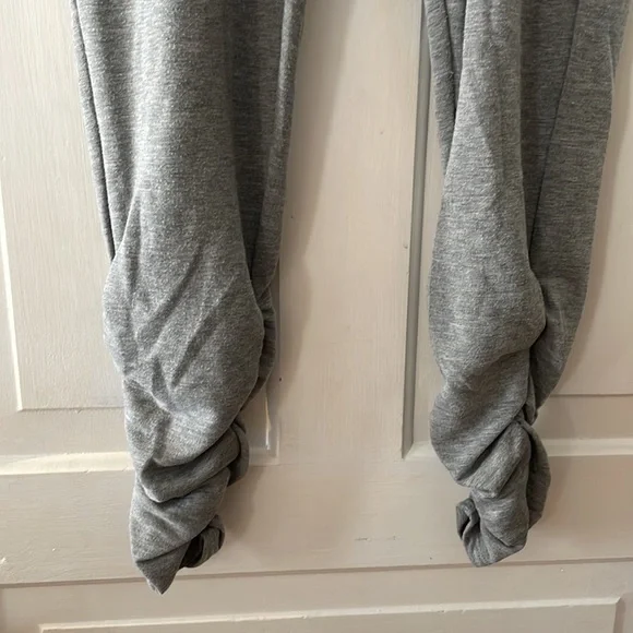 2/$20•Garage• Ruched Calf Sweats with Ribbon Drawstring - Picture 3 of 5